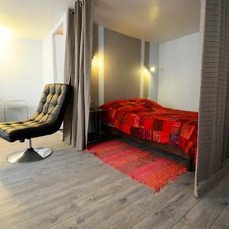 Apartman Into - De Ville *